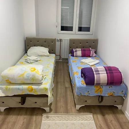 Alipasino Polje Stan アパート *